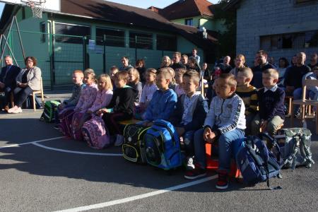 SPREJEM PRVOŠOLČKOV BEGUNJE 12 FOTO LJUBO VUKELIČ